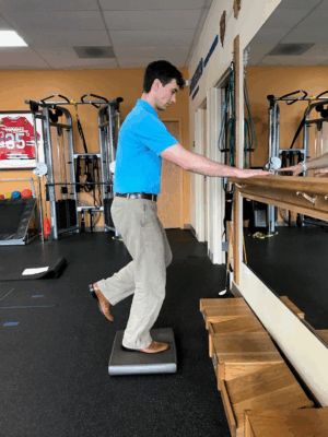 golf off season training single leg stances