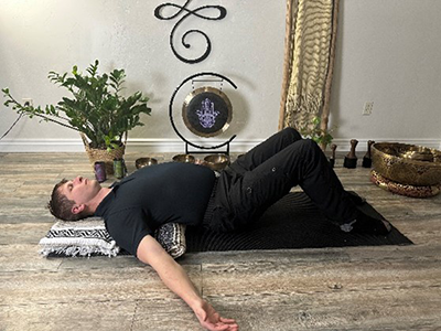 5 Restorative Poses to Help With Tight Hip Flexors 5 Restorative Poses to Help With Tight Hip Flexors